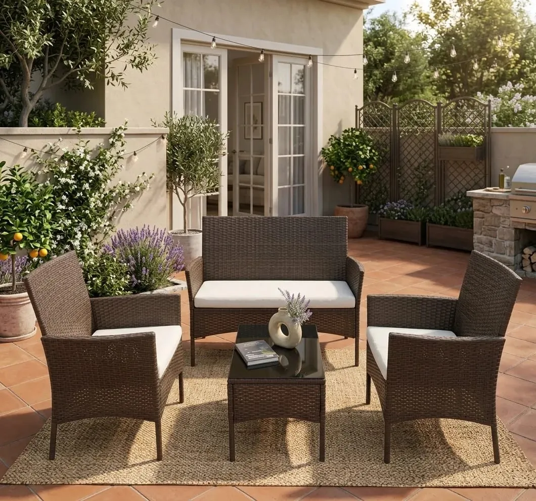 Kit Completo de Jardim em Vime Sintético — Sofá, Dois Cadeirões e Mesa de Centro
